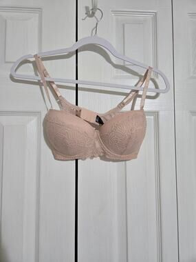 International intimates 34C women's light pink lace push up bra